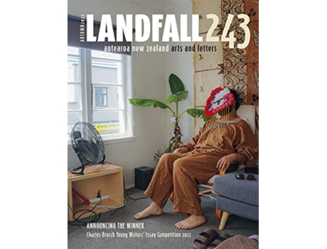 Livro Landfall 243 De Edmeades E Lynley (inglês)