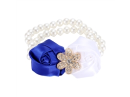 EIOORORRIY Pulseira de 2 peças com flores e pérolas para noiva e madrinhas em tecido de cetim branco e azul.