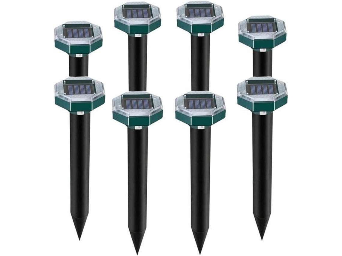 Pacote com 8 repelentes solares ultrassônicos de cobras, cinza-claro, à prova d'água IP65, repelente de cobras para ambientes externos.