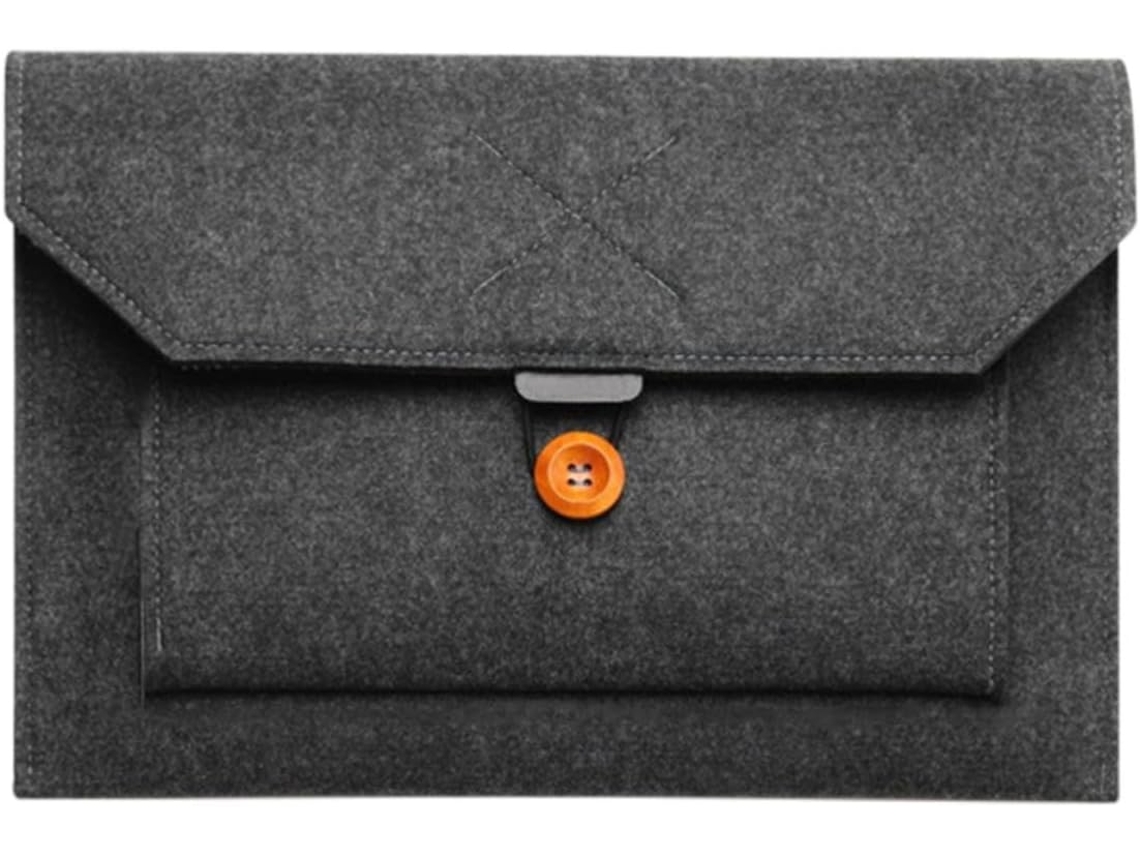 Bolsa De Feltro Preta Com Bolsos Extras E Fecho De Botão.