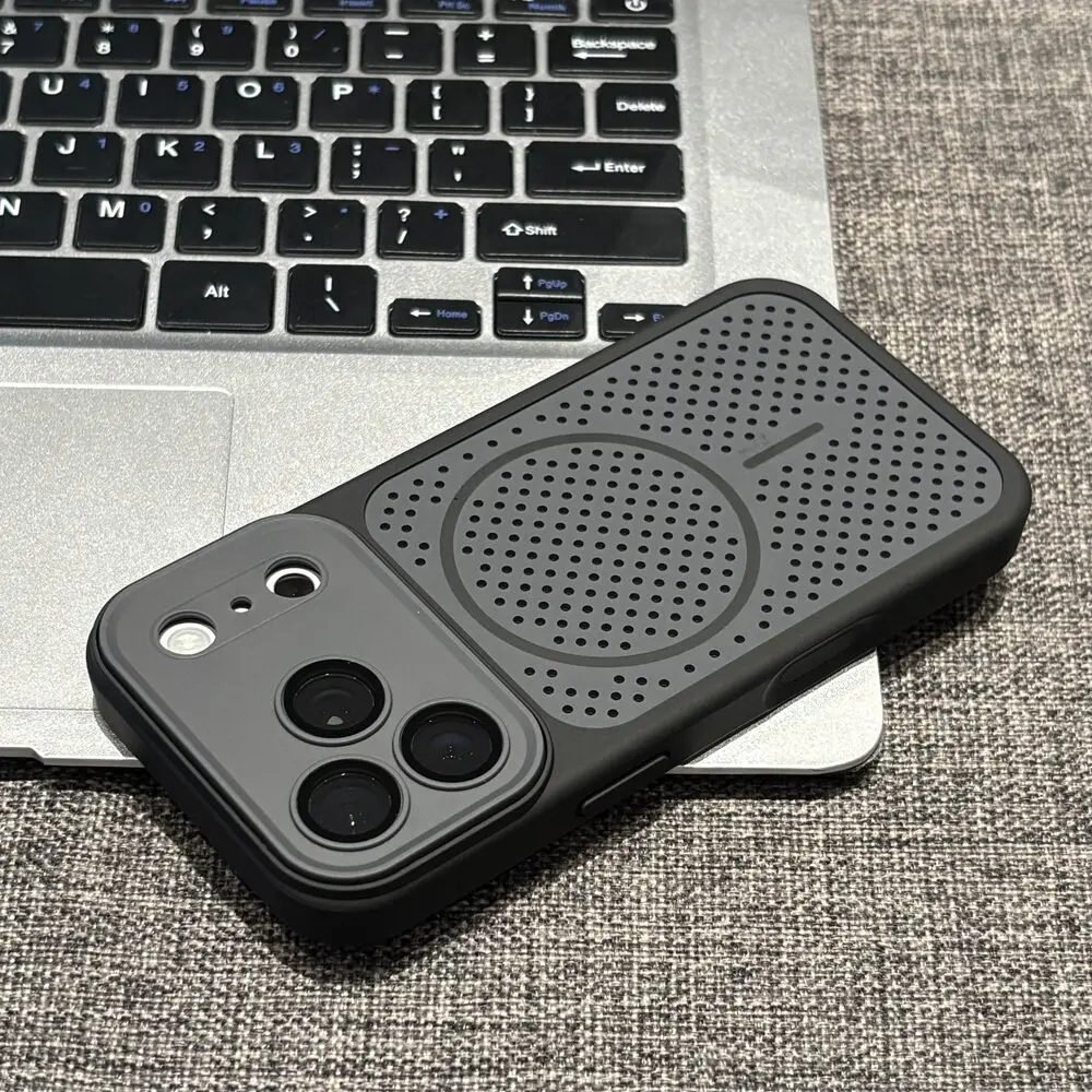 Capa Magnética Para Celular (iphone 17 Pro Preto) Com Estrutura Em Favo De Mel À Prova De Choque, Capa Fosca Macia.