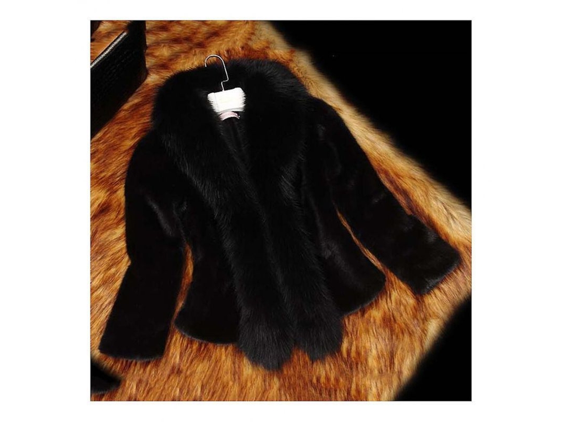 2026 chaqueta de Invierno de Piel Falsa Lujosa para Mujer Estilo Plush Corta Byn M Negro