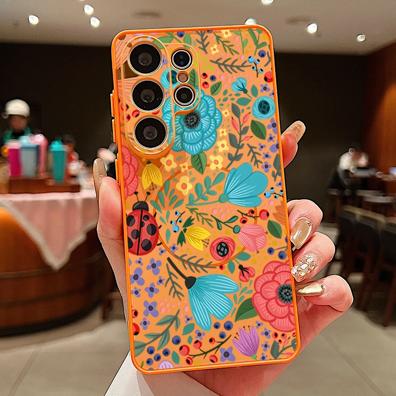 Capa Magnética Para Celular Galaxy S26 Com Estampa De Joaninha E Flor (laranja).