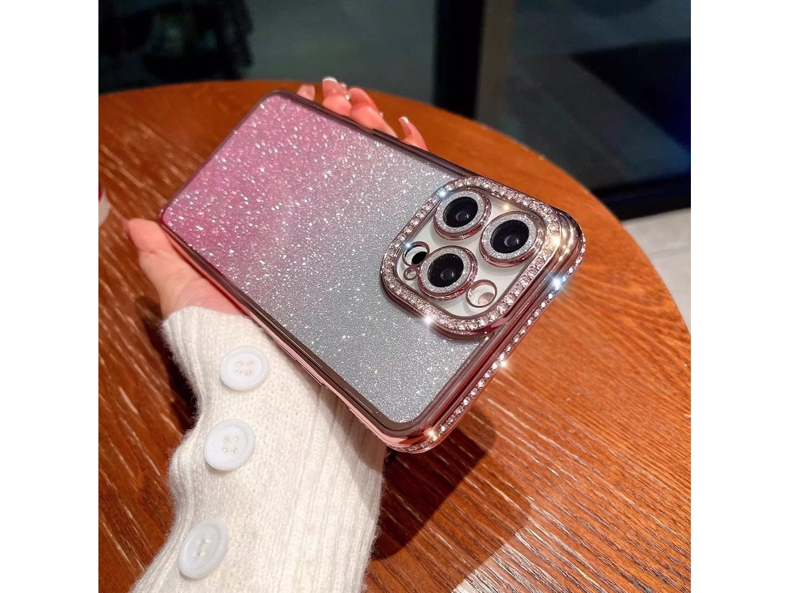 Capa Para Iphone 17 Pro Com Glitter, Detalhes Em Diamante E Revestimento Eletroplástico. Possui Proteção Transparente Para A Lente Da Câmera E É Macia