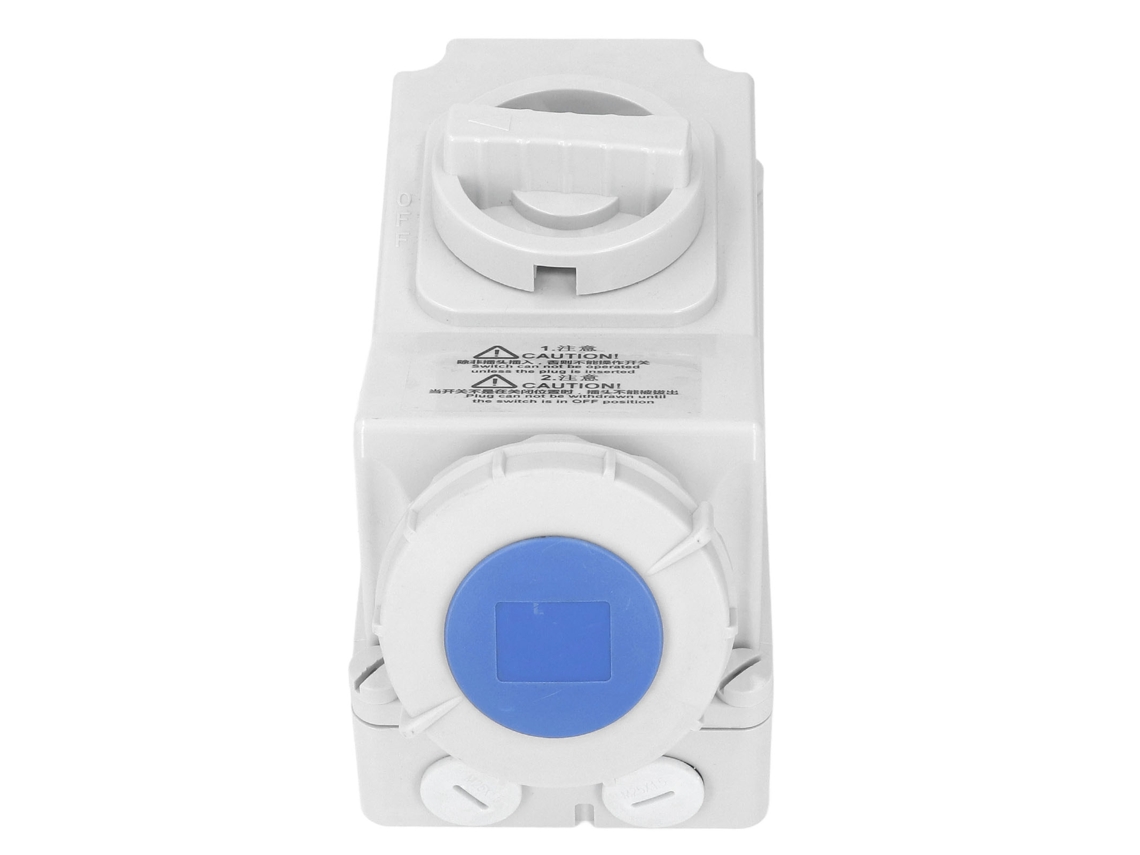 Tomada Água Resistente Externa 32a Ip67 220-250v