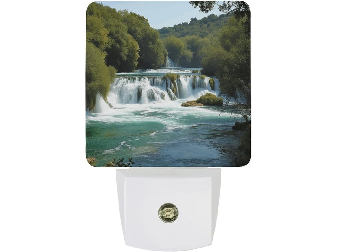 Luminária Noturna Led De Tomada Com Efeito Cachoeiras No Rio Krka, Com Sensor Crepuscular E Plugue De Parede, Ideal