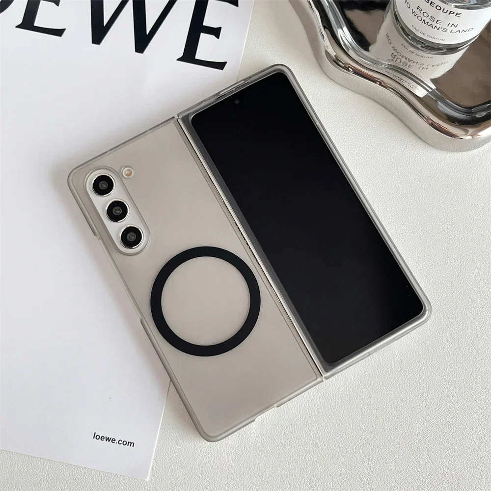 (galaxy Z Fold 5 Preto) Capa Protetora Magnética Translúcida, Acabamento Fosco, Ultrafina Com Carregamento Sem Fio.
