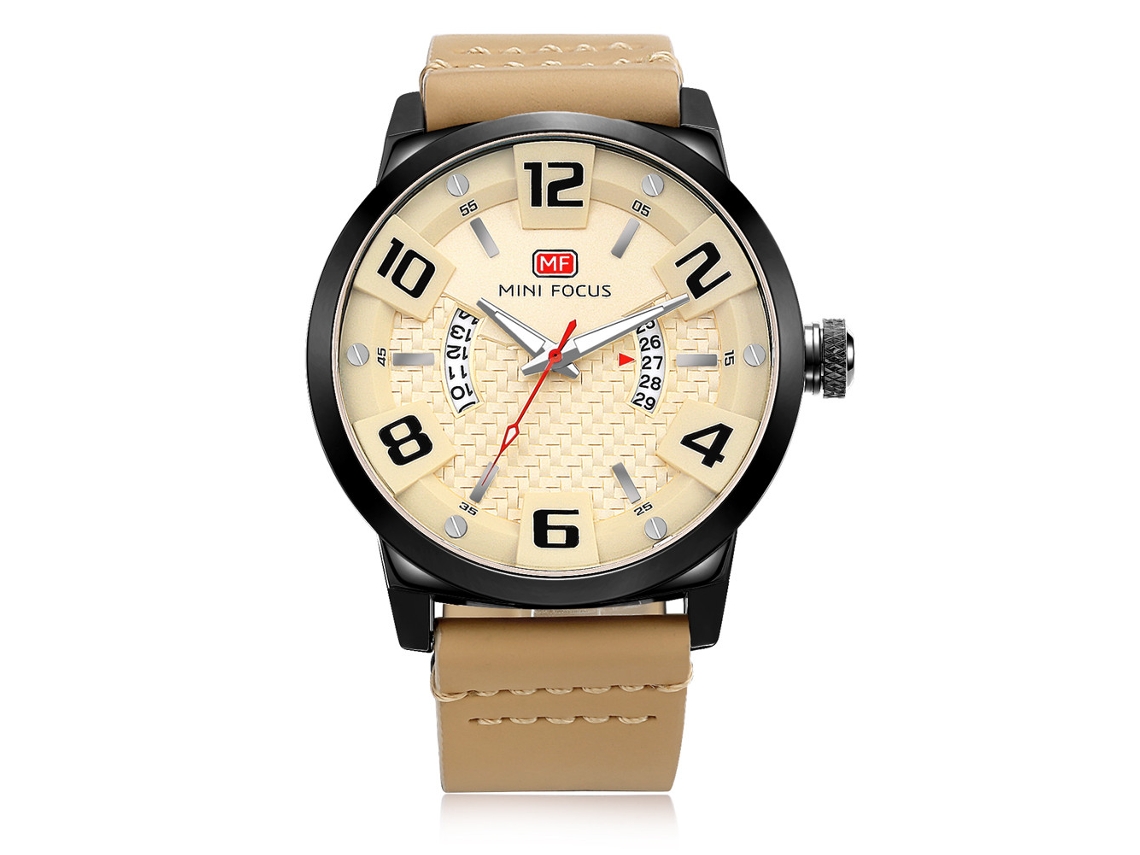 Relógio masculino de metal, moderno, à prova d'água, com pulseira ajustável e design minimalista.