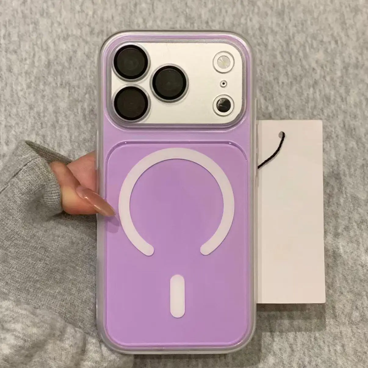 Capa Fosca 2 Em 1 Para Iphone 17 Pro Max Com Design À Prova De Choque E Sistema Magnético Transparente.