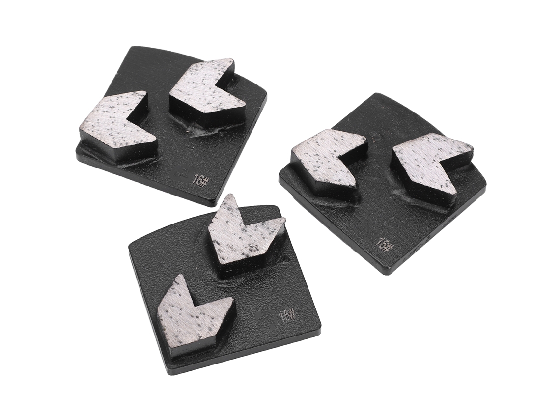 Conjunto de 3 blocos de diamante com dentes em forma de seta para polimento de cimento e concreto (preto).