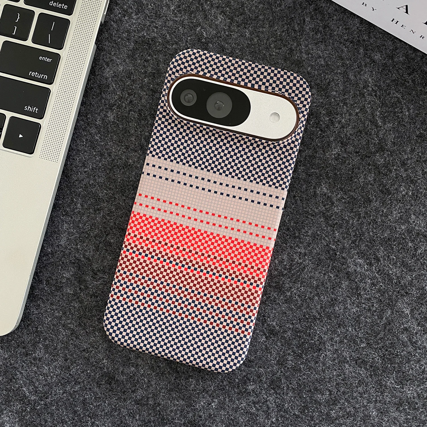 (cinza, Google Pixel 8) Capa Com Textura De Fibra De Carbono – Carcaça Rígida Resistente A Impactos Com Atração Magnética Integrada