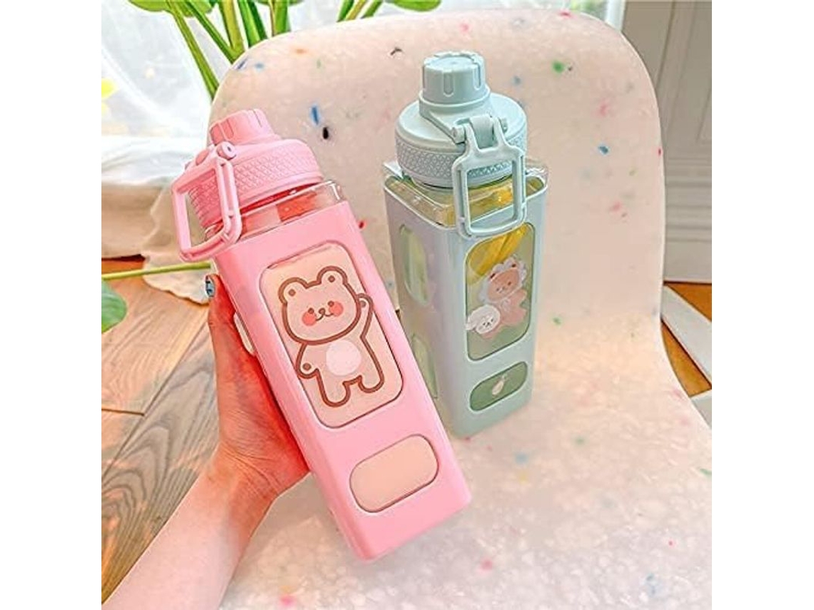 Garrafa de água Rebe Bear com canudo, 700ml, plástico rosa com adesivo.