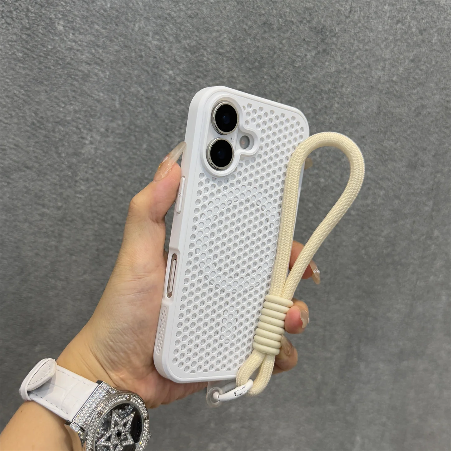 Capa Magnética Macia Ao Toque Com Design Em Favo De Mel Para Iphone 16 (branca)