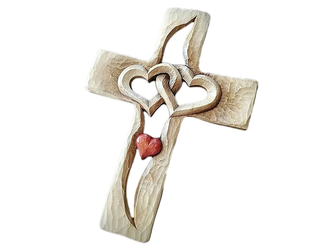 Cruz de madeira com corações entrelaçados para decoração de parede em sala de estar LAXISCREED