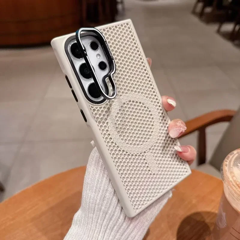 Capa Para Celular (samsung S25 Plus Branca) Com Estrutura Em Favo De Mel Para Dissipação De Calor.