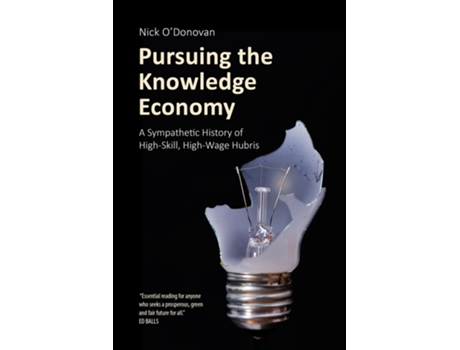 Livro Pursuing the Knowledge Economy de Nick O'Donovan (Inglês)