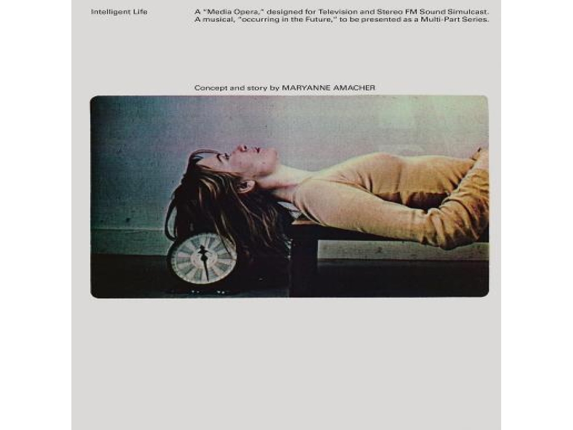 Livro Intelligent Life de Maryanne, Amacher et al. (Inglês)