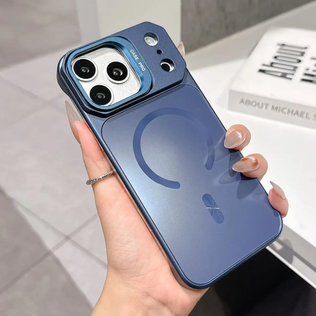 Capa Protetora Fosca Nano De Vidro (azul Para Iphone 16) Suporte, Compatível Com Carregamento Sem Fio.