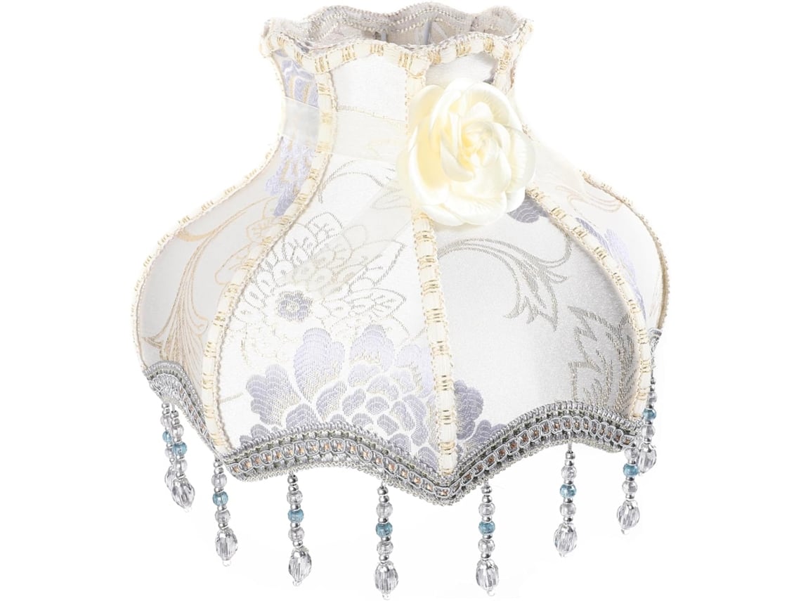 Abajur Elegante em Estilo Vitoriano, com Franjas em Tecido Bege, Iluminação Suave e Estrutura Simples. Ideal para Luminárias. SFUSHOS