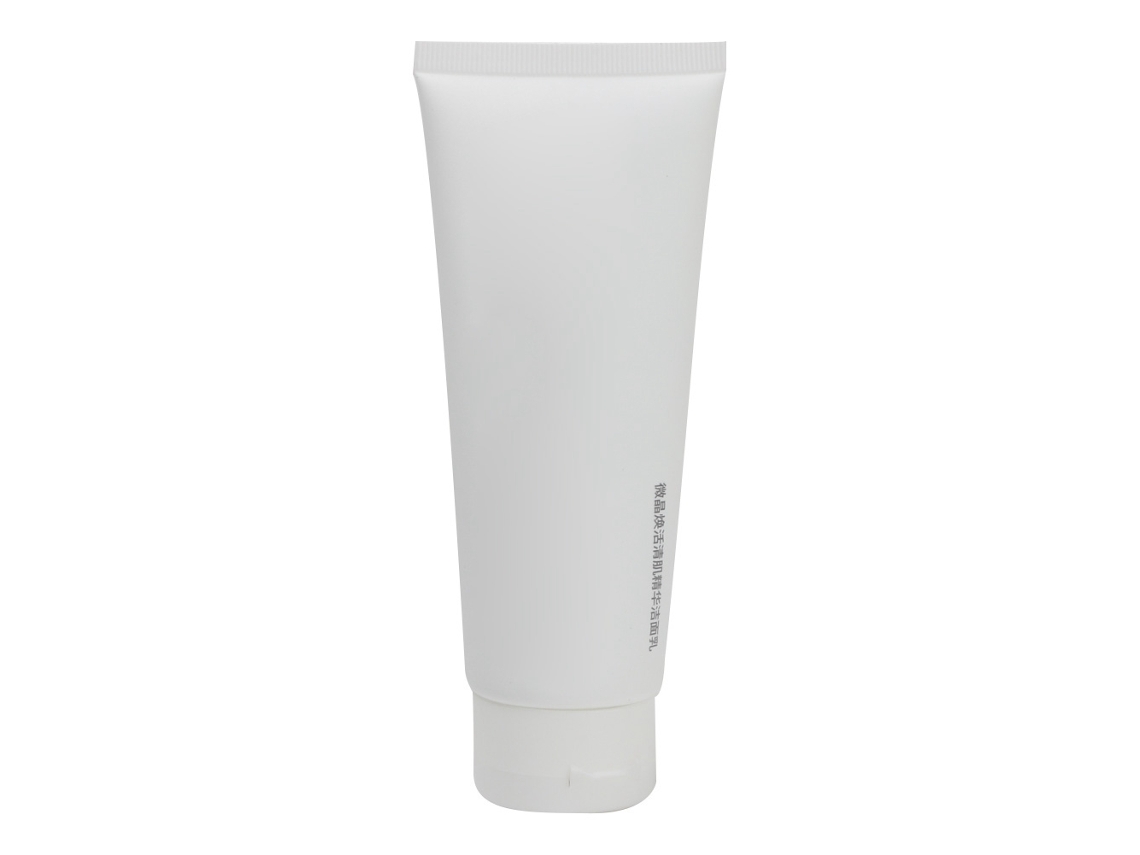 Limpador Facial Hidratante Com Limpeza Profunda