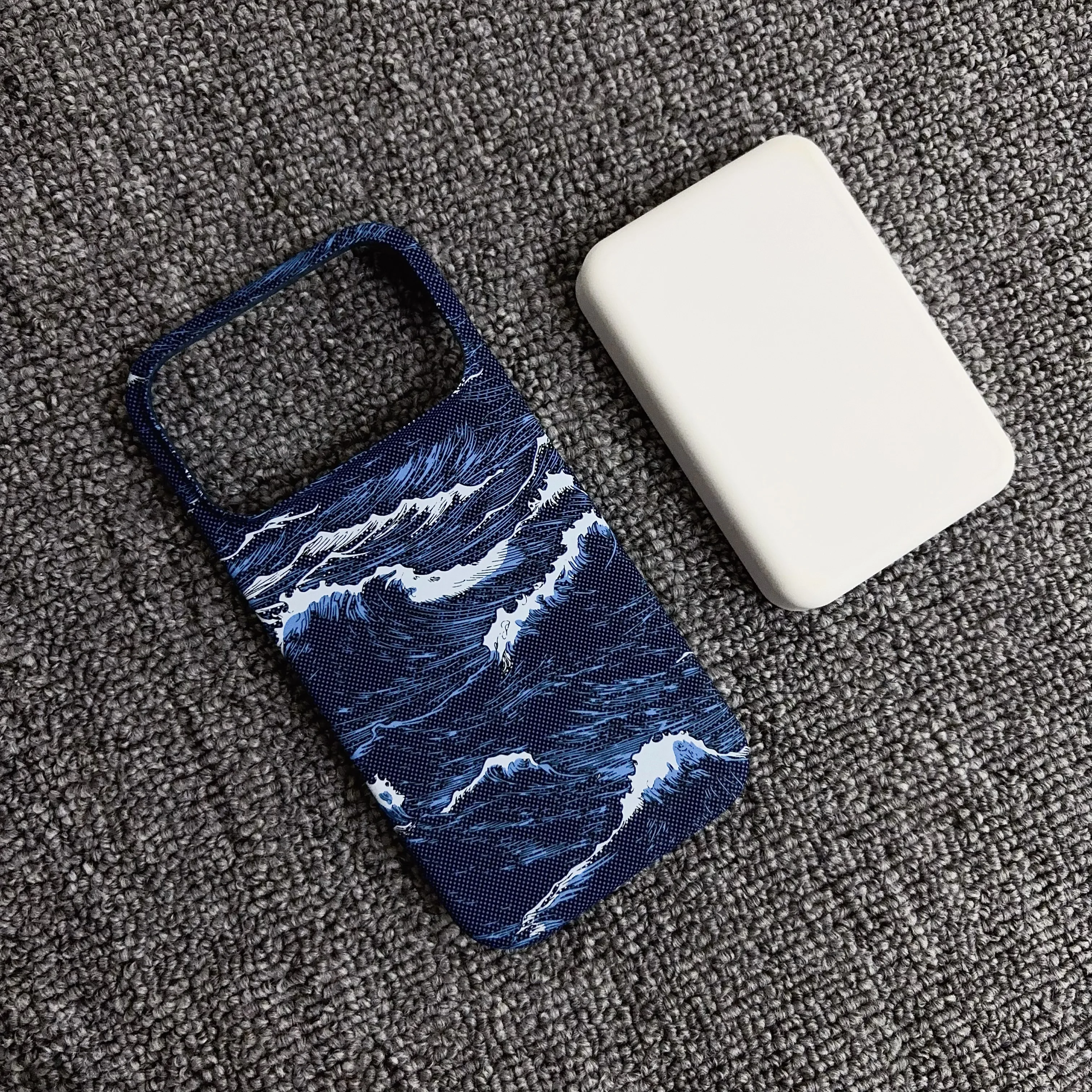 Capa Para Celular Em Policarbonato Com Textura De Fibra De Carbono E Kevlar (iphone 15)