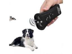 Adestrador Ultrassônico Pet Gentle Para Cães, Com Dois Canais, Portátil E Com Lanterna Led. Equipamento De Segurança Petgentle Para Passeios Ao A