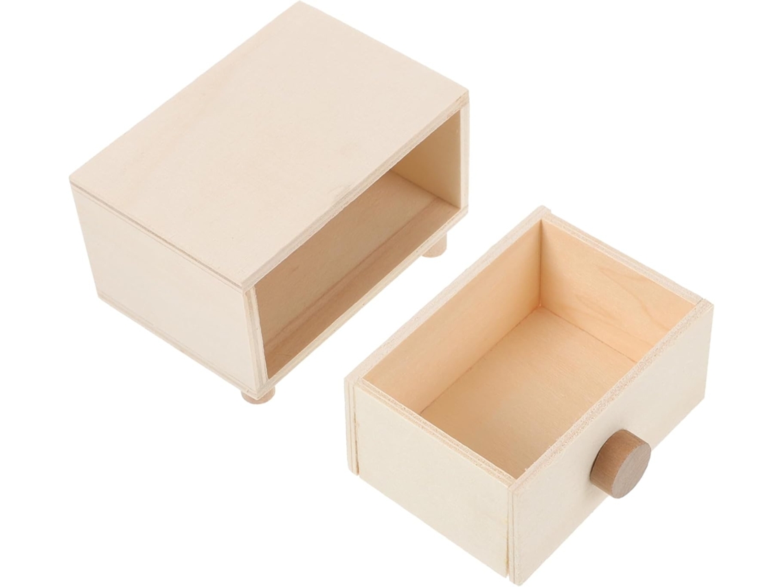 Conjunto de 3 caixas de madeira para organizar objetos.