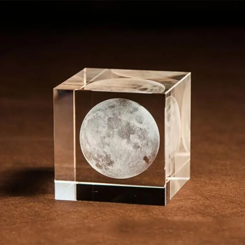 Ornamento de Lua em Cristal com Gravação a Laser 3d , Cubo de Vidro, Item Decorativo Astronômico MDUG (6 Cm)