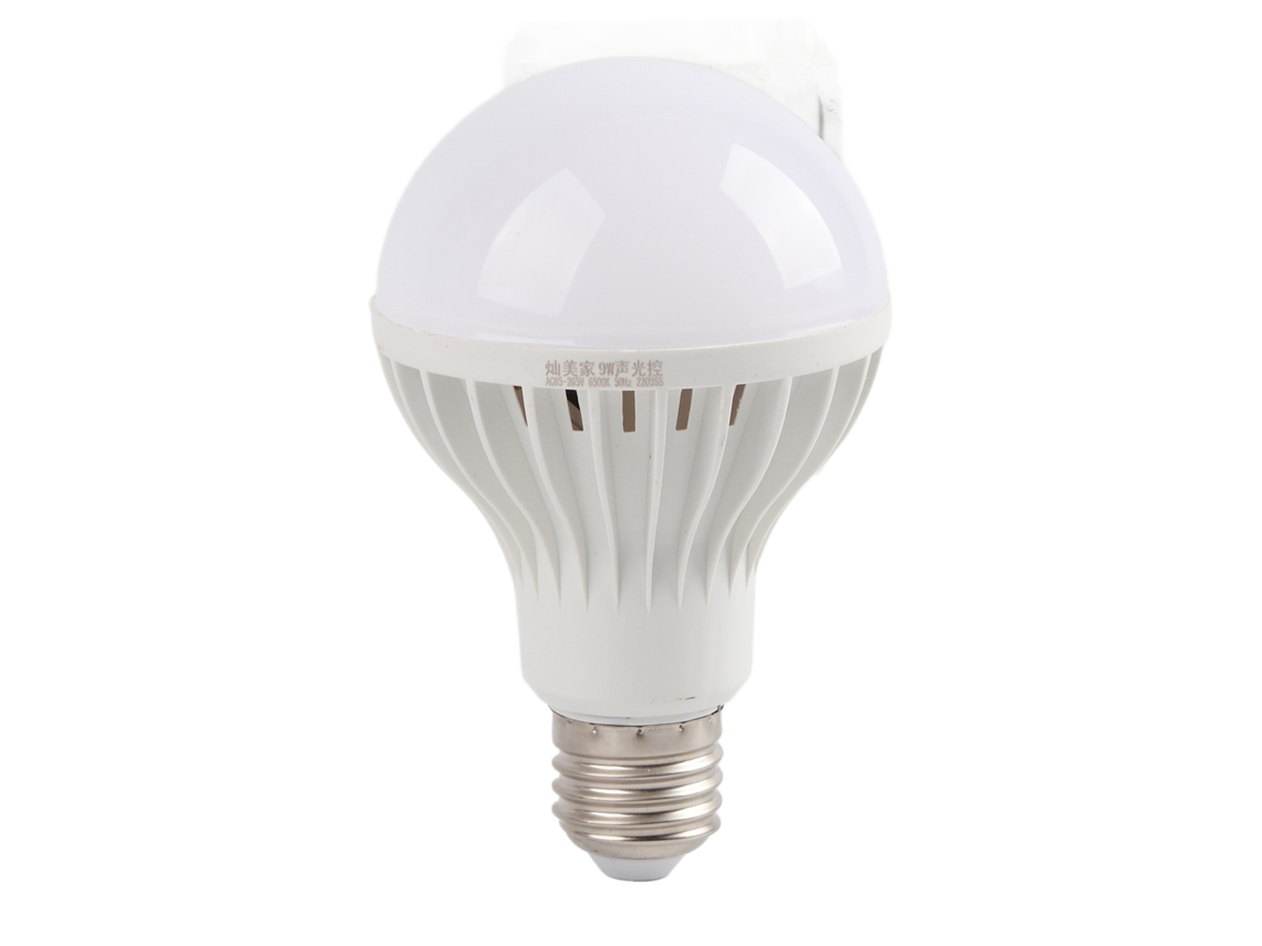 Lâmpada Led E27 com sensor de som e luz, auto acende/apaga, 220V, 3.9W, branco, 6000-6500K