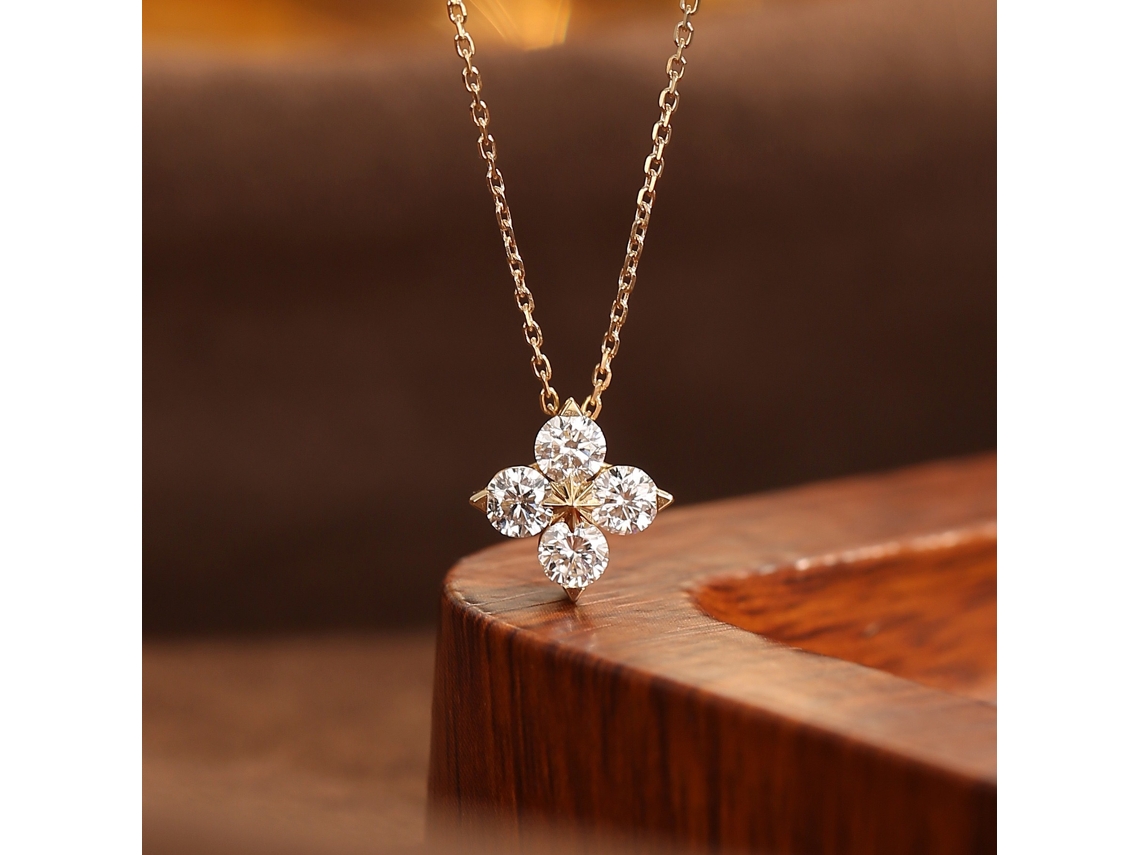 Estrela Cintilante ~ Prata S925, Colar de Luxo Leve com Trevo de Quatro Folhas da Sorte, Elegante e Sofisticado. MDUG (dourado Champagne)
