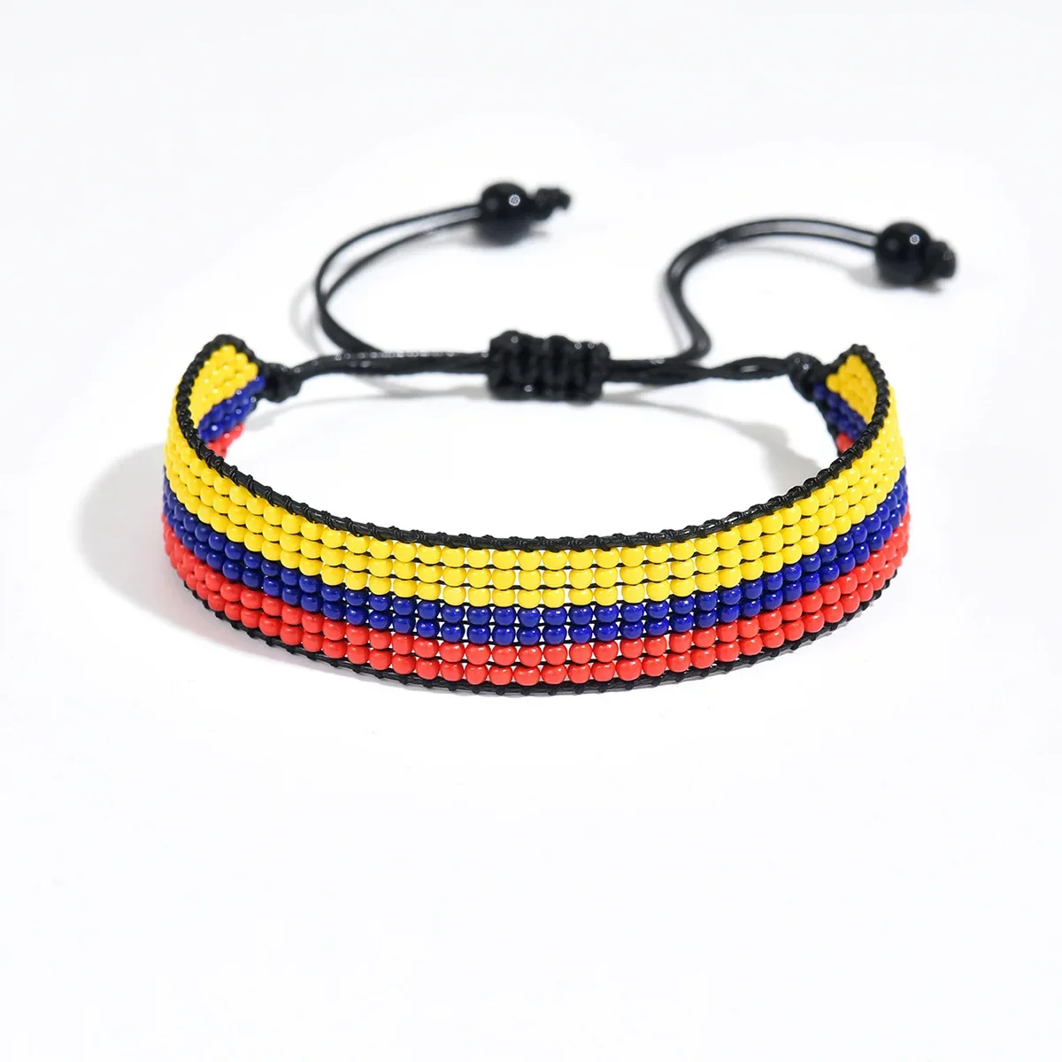 Pulseira De Miçangas Tecidas À Mão Com Design Geométrico Boêmio.