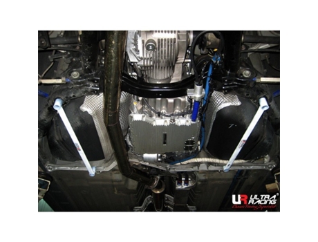 Barra de Reforço Interior ULTRA RACING Nissan Skyline Gtr R35 4-Point Rear Lower Brace