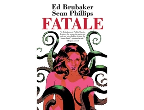 Livro Fatale Compendium de Ed Brubaker (Inglês)