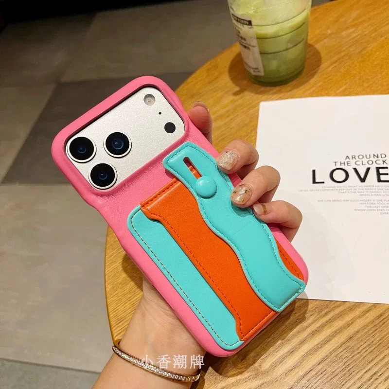 Capa De Celular Com Pulseira Em Couro De Cordeiro, Luxuosa E Com Esquema De Cores Rosa E Verde Para Iphone 12.