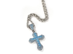2026 colgante de Cruz de Circón Azul Moda Hip Hop Diamante Cadena Versátil Acero Inoxidable para Hombres Adultos Cku