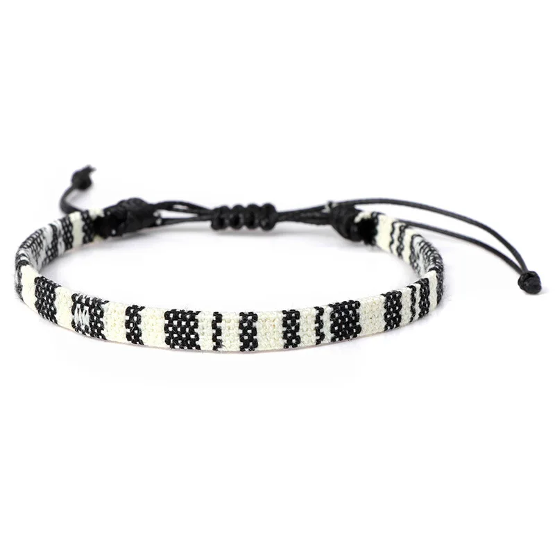 Pulseiras de Casal Artesanais em Estilo Boêmio, com Miçangas e Detalhes Trançados, Ajustáveis. MDUG