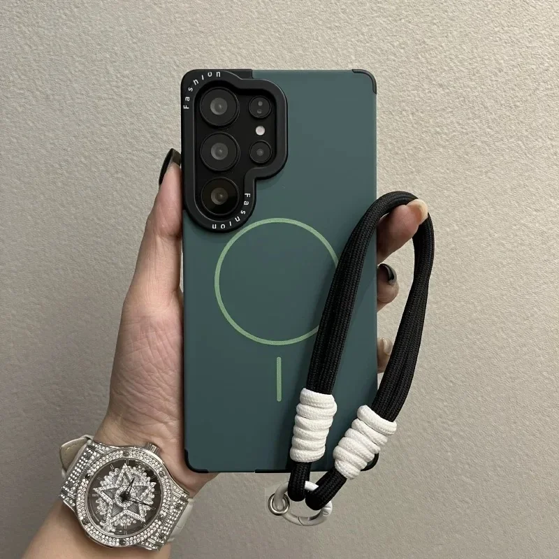 Capa Para Celular Samsung S24 Ultra (verde) Com Cordão Magnético Fino E Borda Estampada.