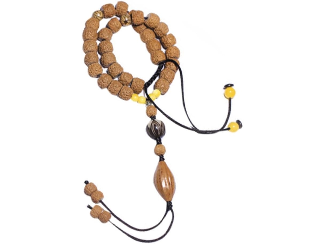 Elegante E Natural Pingente Suspenso Com Robusto Ornamento De Rudraksha.