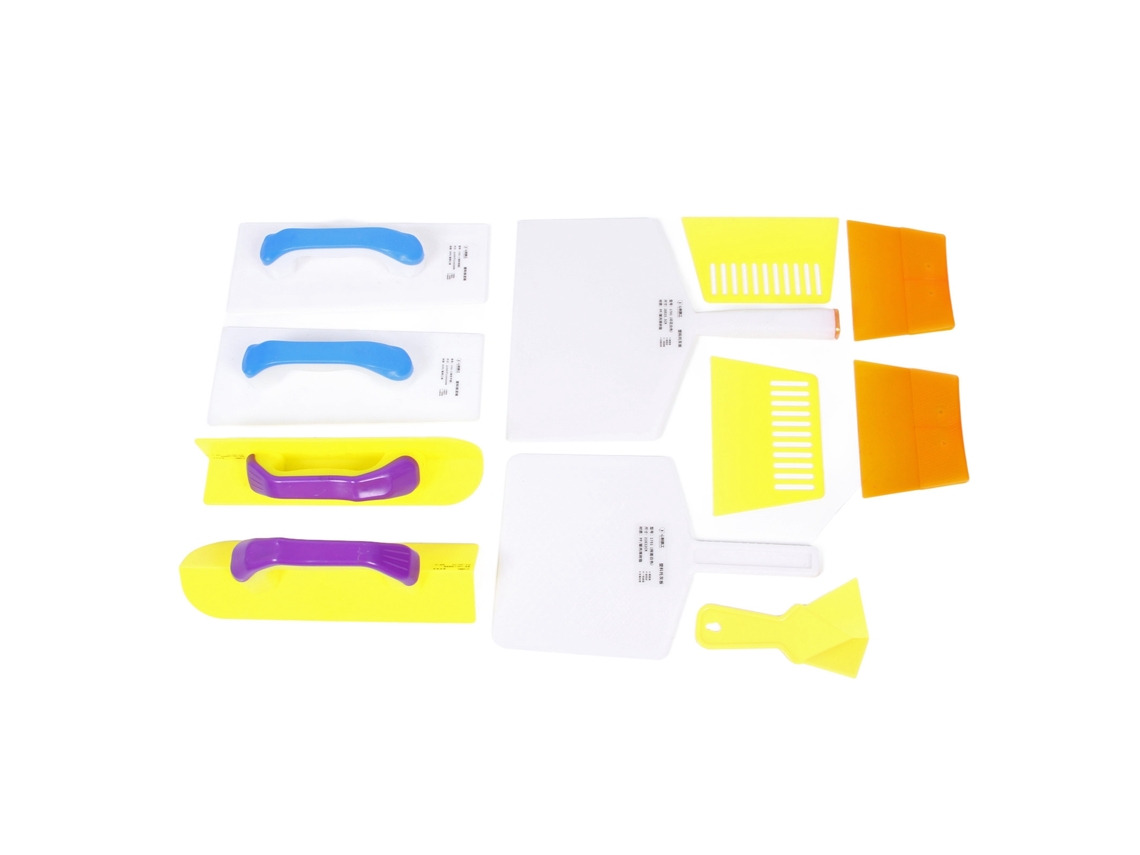 Conjunto de espátulas flexíveis de plástico para gesso, ideais para cantos internos e externos, com lâminas para massa corrida em reparos de paredes, janelas e azulejos.