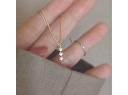 Colar com Pingente de Estrela Cadente em Prata de Lei 925, com um Diamante Solitário e Três Zircônias Brancas, Ideal para o Dia a Dia. MDUG