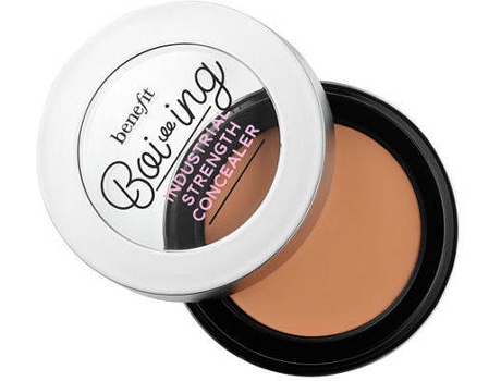 Corretor BENEFIT COSMETICS Boiing Industrialstrength