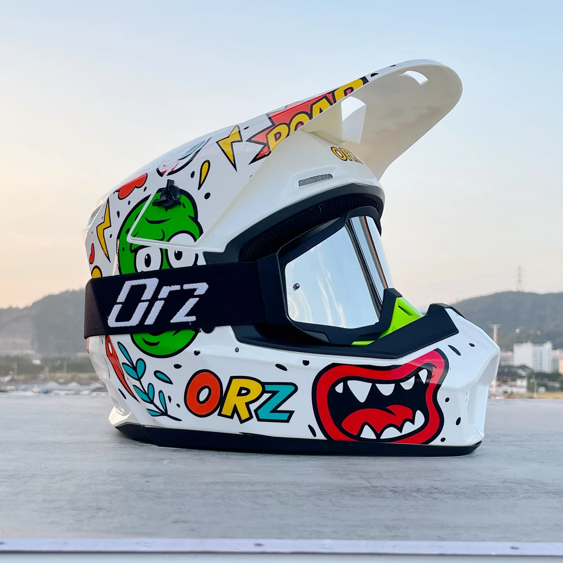 Capacete De Motocross (xl) Com Certificação Dot, Viseira E Casco Rígido Em Abs.
