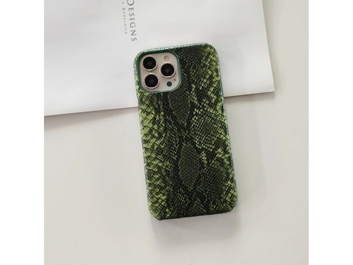 Capa Para Iphone 17 Pro Verde Fashion Com Estampa De Pulseira De Python (meia Capa)