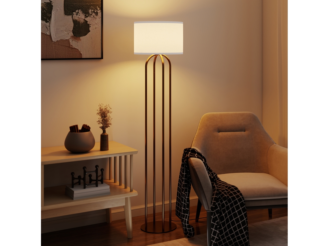Luminária De Chão Para Sala De Estar, Com Cúpula De Linho E Interruptor De Pé, Ø 38 X 161 Cm, Dourada E Bege.