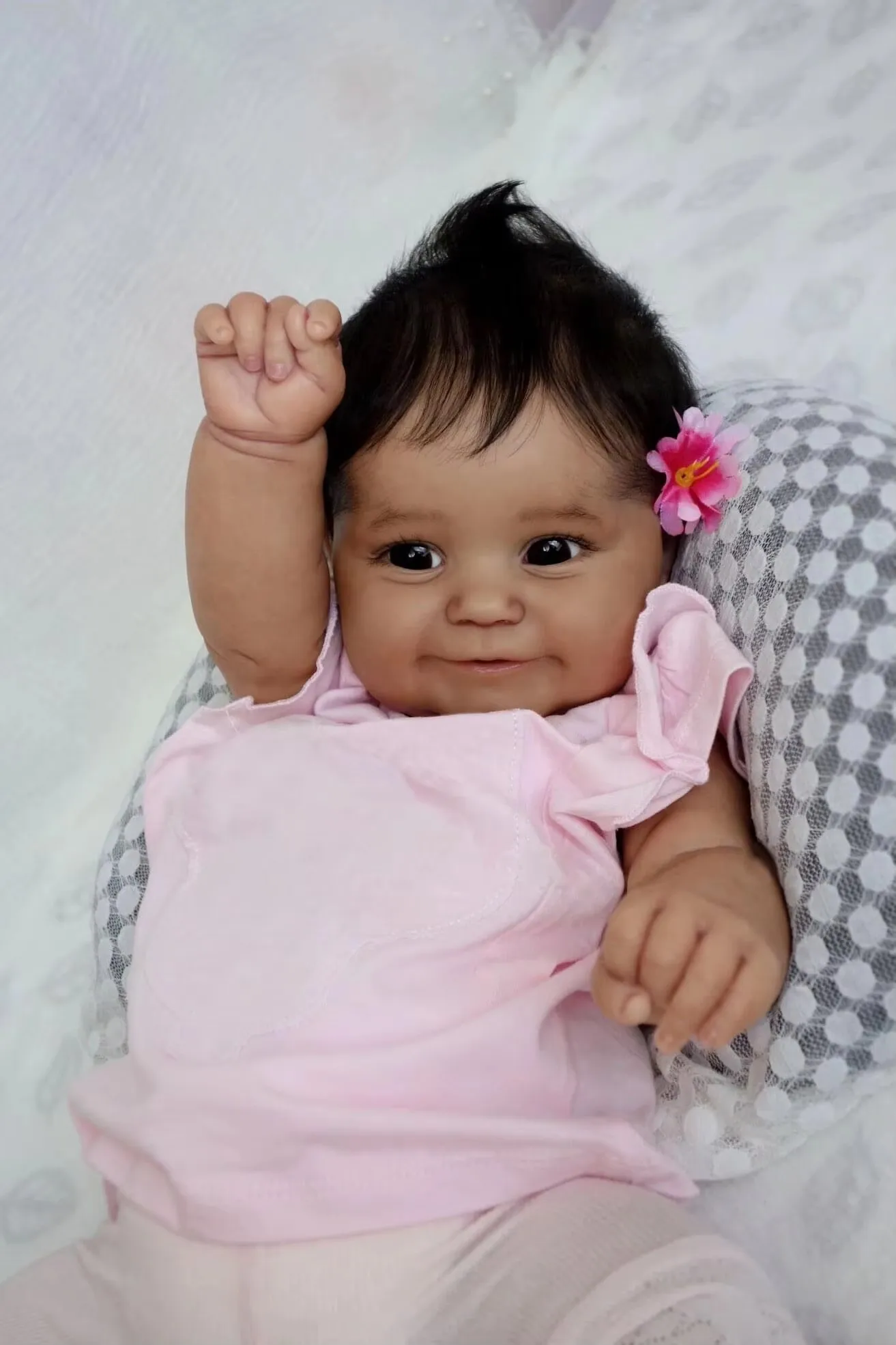 (rosa) Boneca De 50 Cm, Com Cabelo Flexível Implantado À Mão, Acompanha Mamadeira E Chupeta.