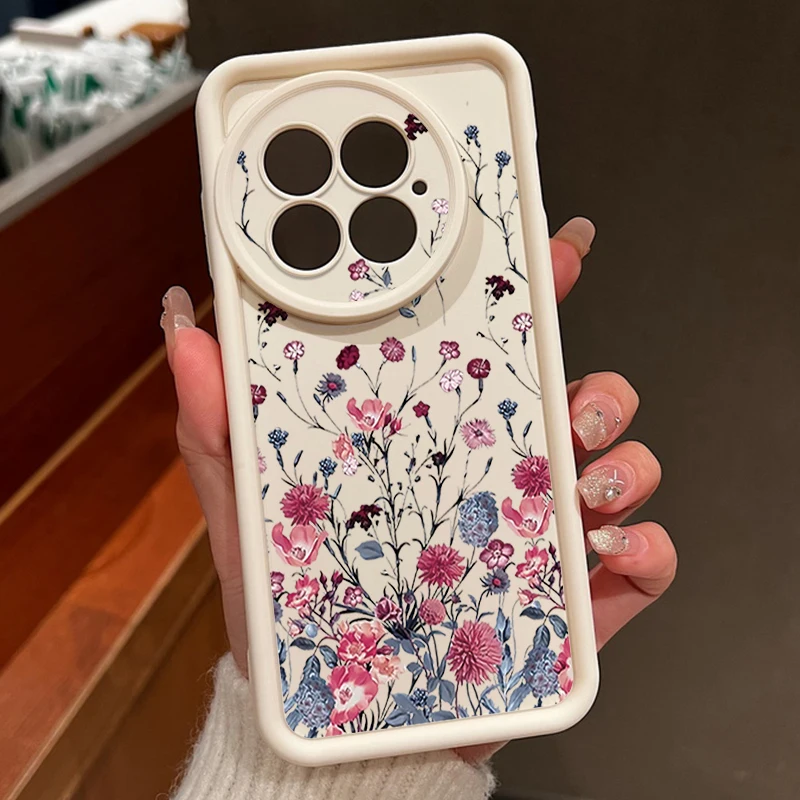 Capa Para Celular Oneplus 13r Com Estampa Floral Retrô (branca), Em Tpu Macio E Resistente A Impactos.