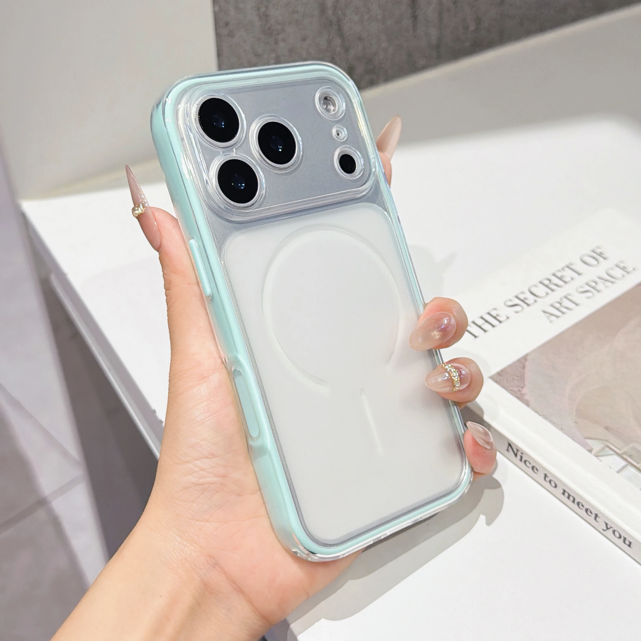Capa Transparente Fosca 2 Em 1 À Prova De Choque Com Design De Bala De Goma (iphone 15 Pro Max)