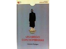 Livro Un abrigo con hombreras de Antonio Paniagua (Espanhol)