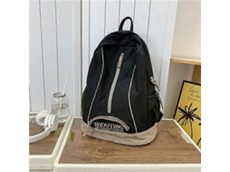Mochila Escolar, Resistente E Organizada, Para Levar Os Livros E Materiais Com Conforto.