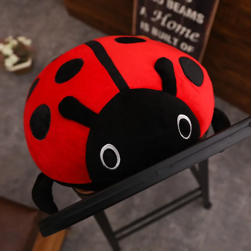 Lindo Brinquedo de Pelúcia de Joaninha, Almofada Macia em Formato de Joaninha. MDUG (30 Cm)